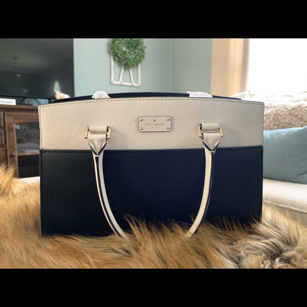 Black and White Kate Spade Purse *BRAND NEW*